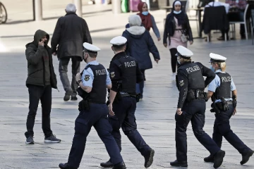 ஜேர்மனியில் மர்ம நபர் வெறிச்செயல்; மூவர் பலி