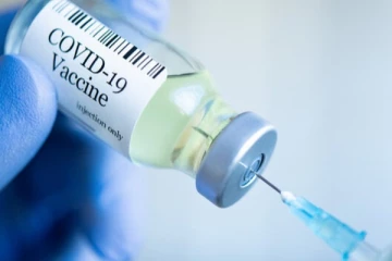 11 முறை கொரோனா தடுப்பூசி போட்டுக் கொண்ட அதிசய மனிதர்