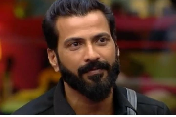 பிக்பாஸ் ஜித்தன் ரமேஷ் வெளியிட்ட உருக்கமான பதிவு! ஃபீல் பண்ண வைத்த போட்டோக்கள்!