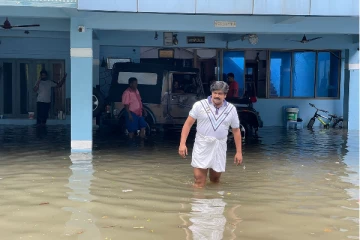 ‘என்னை மன்னித்து விடுங்கள்’ – வேளச்சேரி தொகுதி மக்களிடம் மன்னிப்பு கேட்ட எம்.எல்.ஏ