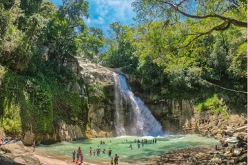 வெல்லவாய எல்லேவல நீர்வீழ்ச்சியில் நீராடச் சென்ற நான்கு இளைஞர்களை காணவில்லை