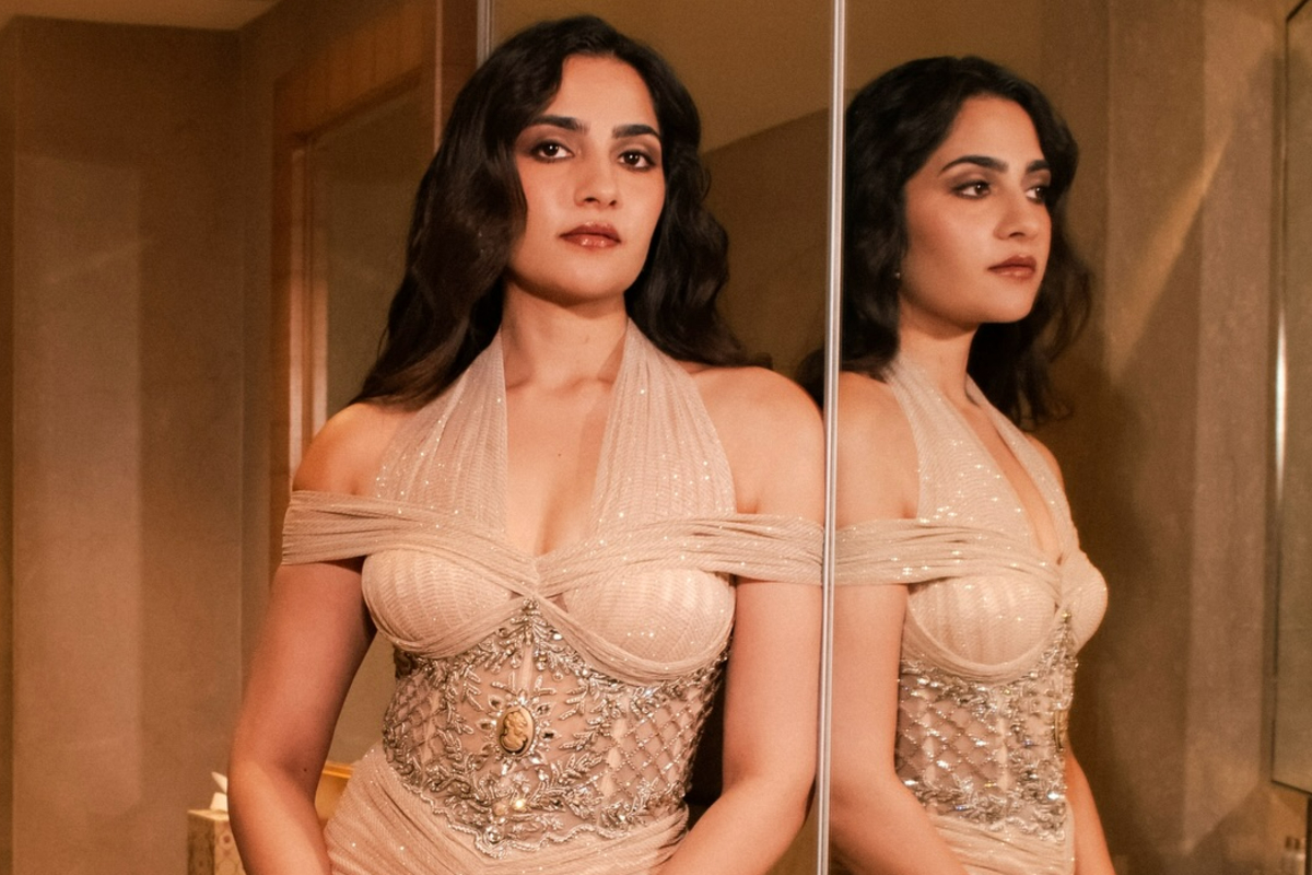 நடிகைகளை தவறான angleல் வீடியோ எடுக்கிறார்கள்.. ருக்மிணி வசந்த் கடும் கோபமான பதிவு | Rukmini Vasanth Angry Post On Paps Zooming