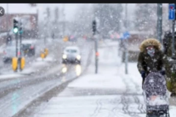 பிரித்தானியாவில் கடும் குளிரில் இளம்பெண்களின் மோசமான செயல்! பொலிஸார் எடுத்த நடவடிக்கை