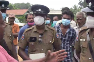 விபரீத முடிவெடுத்த மாணவி! பாடசாலை முன்பாக கவனயீர்ப்பு போராட்டம்