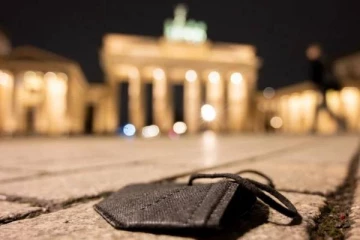 கொரோனா தொற்றின் முடிவு கண்ணில் தெரிகிறது... ஜேர்மனியின் முன்னணி அறிவியலாளர்