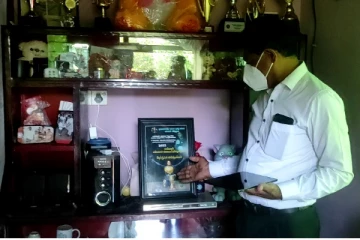 சர்வதேச குத்துசண்டை போட்டியில் தங்கம் வென்ற யுவதியின் வீட்டிற்கு விரைந்த முக்கியஸ்தர்கள்!  (Photos)