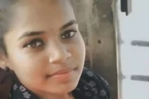 நடிகை துர்கா தேவி துாக்கிட்டு தற்கொலை - பிரபலங்கள் இரங்கல்..! - தமிழ்நாடு