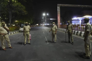 தமிழகத்தில் 30 மணித்தியாலம் முழு ஊரடங்கு