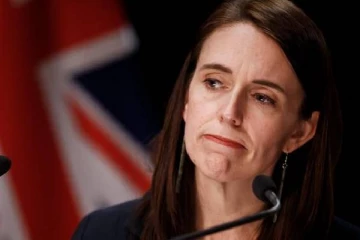 தனிமைப்படுத்தப்பட்ட நியூசிலாந்து பிரதமர்!