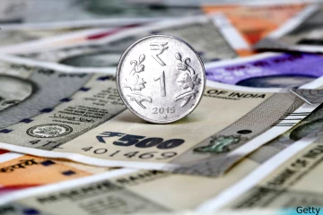 ஈரான் போரின் தாக்கம்: ரூபாய் வரலாறு காணாத சரிவு, பங்குச்சந்தையில் 7 லட்சம் கோடி இழப்பு