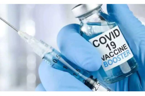 நாடு முழுவதும் ஏப்ரல் 10 முதல் 18 வயதுக்கு மேற்பட்டவர்களுக்கு பூஸ்டர் தடுப்பூசி போடப்படும் - மத்திய அரசு | Booster Vaccination To Start From April 10 India