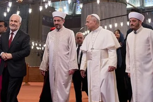 துருக்கியின் நீல மசூதியில் பாப்பரசர் 14-ஆம் லியோ | Pope Leo Xiv At Turkey S Blue Mosque துருக்கியின் நீல மசூதியில் பாப்பரசர் 14-ஆம் லியோ | Pope Leo Xiv At Turkey S Blue Mosque