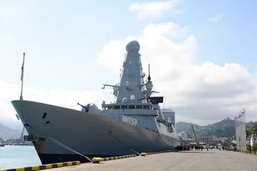 உலகின் உணவுப் பிரச்சினையை தீர்க்க நட்பு நாடுகளுடன் களமிறங்கும் பிரித்தானிய போர்க்கப்பல்கள் - செய்திகளின் தொகுப்பு