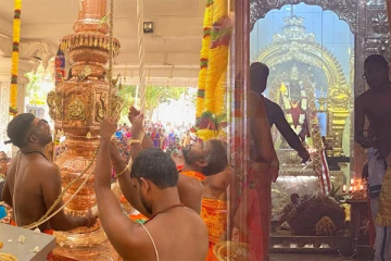 ஈழத்தின் திருச்செந்தூர் எனப்போற்றப்படும் கல்லடி திருச்செந்தூர் முருகன் ஆலய வருடாந்த மஹோற்சவம்