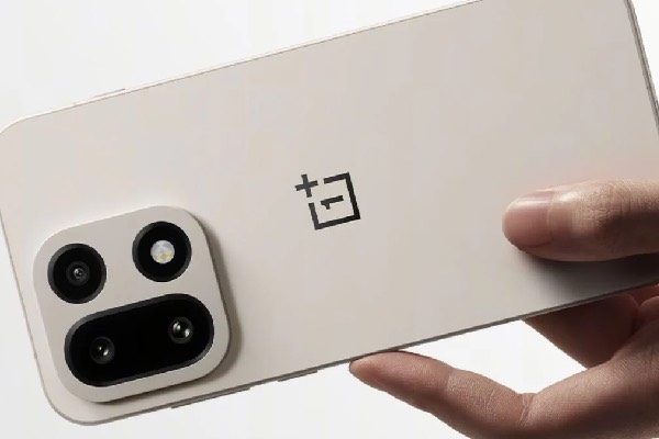 அசத்தும் 7,300mAh பற்றரி திறன்: ஒன்பிளஸ் 15 ஸ்மார்ட்போன் இந்தியாவில் அறிமுகம் | Oneplus 15 Smartphone Launched In India