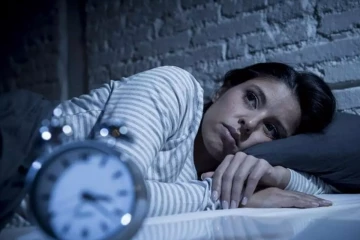 வாஸ்து: தவறியும் இந்த திசையில் தலை வைத்து உறங்கி விடாதீர்கள்.. காரணம் இதோ