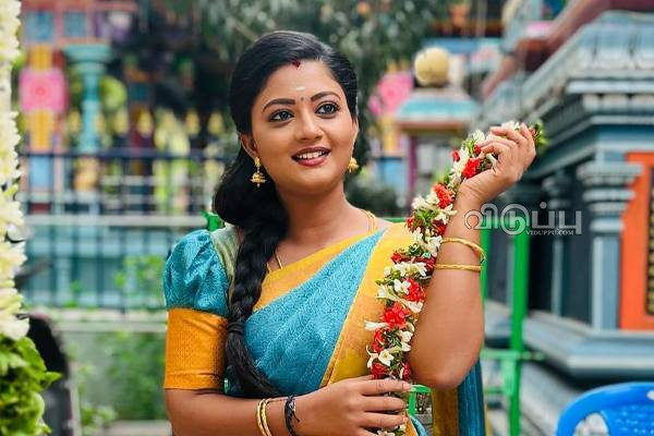 சிறகடிக்க ஆசை சீரியல் நடிகை கோமதி Unseen ஸ்டில்.. பல வருடங்களுக்கு முன் எப்படி இருக்கிறார்? | Gomathi Priya Unseen Photo Viral