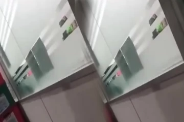 மட்டக்களப்பு பிரபல ஆடையகமொன்றின் அசிங்கம்; வெளியான காணொளியால் அதிர்ச்சி!