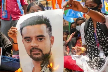 பிரஜ்வல் ரேவண்ணா; தாயையே பாலியல் வன்கொடுமை செய்தார்- பெண் பரபரப்பு புகார்!