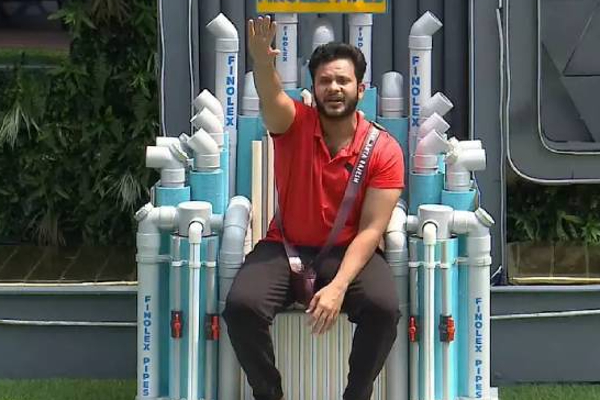 பிக்பாஸ் போட்டியாளர் ஒருவருக்காக ரசிகர்களிடம் கெஞ்சிய பிரபல நடிகை! | Bigg Boss 6 Manikandan Save Vote Aishwarya Rajesh பிக்பாஸ் போட்டியாளர் ஒருவருக்காக ரசிகர்களிடம் கெஞ்சிய பிரபல நடிகை! | Bigg Boss 6 Manikandan Save Vote Aishwarya Rajesh