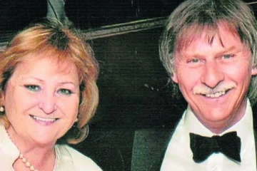 திருமண உறவில் 50 ஆண்டுகள்... 12 மணி நேர இடைவெளியில் தம்பதிக்கு ஏற்பட்ட துயரம்