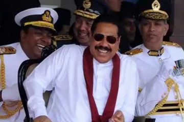 மஹிந்தவின் இராஜினாமாவை தடுத்து நிறுத்திய தென்னிலங்கை அரசியல்வாதிகள்