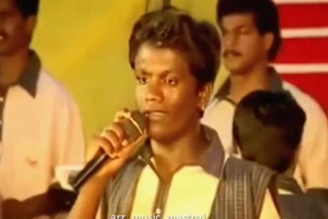 ரோஜா ரோஜா பாடல் மூலம் ஒட்டுமொத்த திரையுலகையும் திரும்பிய பார்க்க வைத்த இளைஞன்.. யார் இவர்