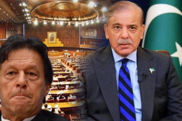 நள்ளிரவில் கலைக்கப்பட்ட பாகிஸ்தான் நாடாளுமன்றம்: பின்னணி குறித்து வெளியான தகவல்