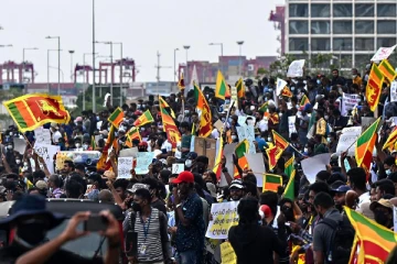 எட்டாவது நாளாகவும் தொடர்கிறது காலி முகத்திடலில் மக்களின் எழுச்சி!