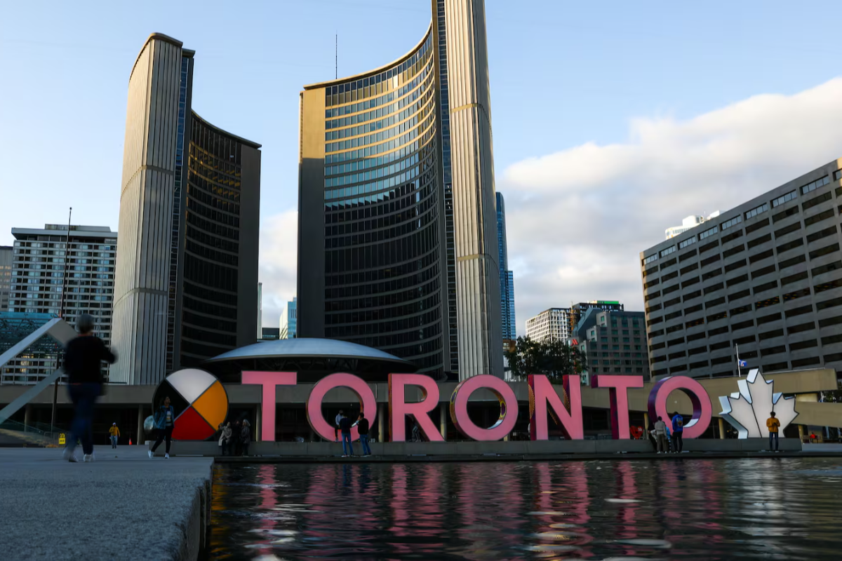 உலகக் கிண்ணத்தை முன்னிட்டு டொராண்டோவில் விசேட போக்குவரத்து ஏற்பாடுகள் | Toronto Could Temporarily Close Additional Roads