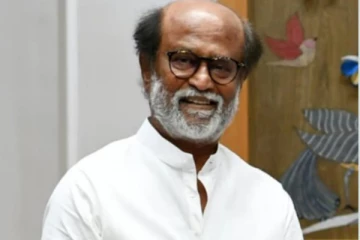 நடிகையின் காலை பிடிக்க மறுத்த ரஜினி! பல ஆண்டுகளுக்கு பின்பு லீக்கான ரகசியம்