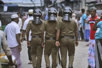 திருமண நிகழ்விற்கு சென்றவர்களுக்கு நேர்ந்த அவலம்..! மூவர் வைத்தியசாலையில் அனுமதி (படங்கள்)