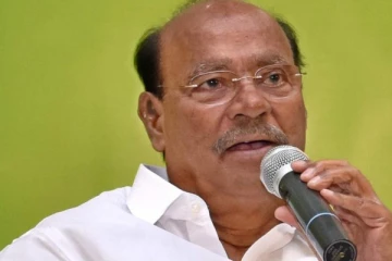 தமிழ்வழிக் கல்வியைக் கட்டாயமாக்க  சட்டம் இயற்ற வேண்டும்: ராமதாஸ் வலியுறுத்தல்