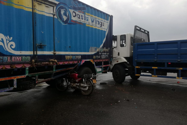 யாழ்ப்பாணம் - கண்டி ஏ 09 வீதி விபத்தில் குடும்பஸ்தர் பலி | Man Dies In Jaffna Kandy A09 Road Accident
