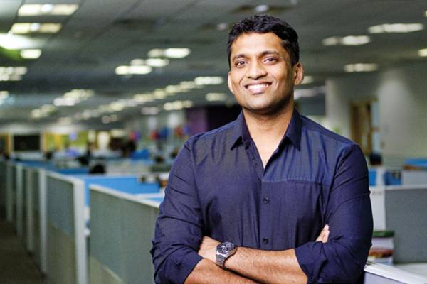 இந்தியத் தொழிலதிபர் ஒருவருக்கு ரூ 9,500 கோடி அபராதம் விதித்த அமெரிக்க நீதிமன்றம் | Byju Raveendran Ordered To Pay