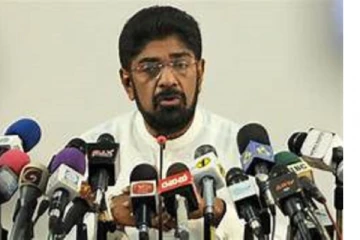 සෞඛ්‍ය ඇමතිවරයාගෙන්  අවවාදයක්...?