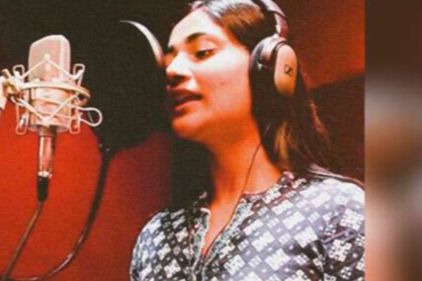 திரையுலகில் புதிய அவதாரம் எடுத்த பிக் பாஸ் லாஸ்லியா - ரசிகர்கள் உற்சாகம்! | Biggboss Losliya Sings In Friendship Movie திரையுலகில் புதிய அவதாரம் எடுத்த பிக் பாஸ் லாஸ்லியா - ரசிகர்கள் உற்சாகம்! | Biggboss Losliya Sings In Friendship Movie