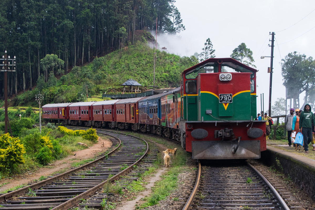 விடுமுறை நிறைவு : கொழும்பிற்கு திரும்புவோருக்காக விசேட போக்குவரத்து சேவை | Holiday Ends Special Transport Service For Colombo விடுமுறை நிறைவு : கொழும்பிற்கு திரும்புவோருக்காக விசேட போக்குவரத்து சேவை | Holiday Ends Special Transport Service For Colombo