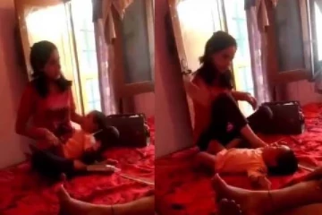 இந்தியாவில் 9 மாத குழந்தையை ஈவிரக்கமின்றி தாக்கும் தாய்!