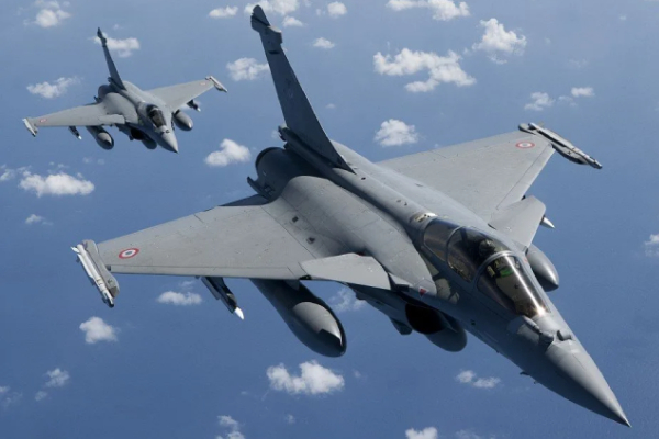 உக்ரைனுக்கு போர் விமானங்களை வழங்குவதாக அறிவித்த முக்கிய நாடு! | France Rafale Fighter Jets To Ukraine