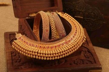 அப்படியே குறைந்த வேகத்தில் எகிறிய தங்கம் விலை - இன்றைய நிலவரம்!