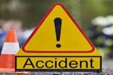 மரத்தில் மோதிய வான்...ஒருவர் உயிரிழப்பு