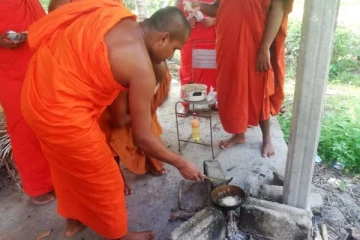 தமிழ் மொழிக்கு ரதன தேரரின் நெகிழ்ச்சியான செயல்