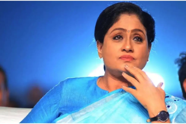 vijayasanthi-joins-congress-quitting-after-bjp