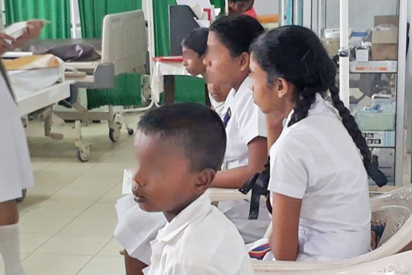 தனியார் பாடசாலை ஒன்றில் 16 மாணவர்களுக்கு ஒவ்வாமை! | 16 Private School Students Have Allergies Hospital