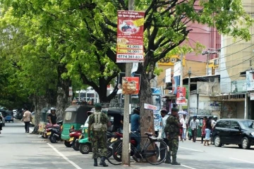 யாழ் நகர்பகுதியில் இரும்பு பெட்டியால் பரபரப்பு !