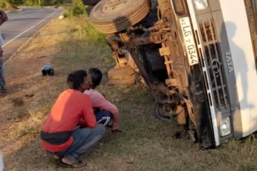 தமிழர் பகுதியில் இடம்பெற்ற கோர விபத்து: ஒருவர் வைத்தியசாலையில் அனுமதி!