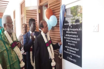 யாழ்.மத்திய கல்லூரியின் உடற்பயிற்சி கூடம் திறப்பு(படங்கள்)