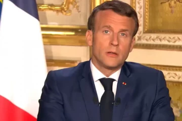 அமெரிக்கர்களுக்கும் ஐரோப்பியர்களுக்கும் நாட்டை திறந்துவிடும் மேக்ரான்: பிரித்தானியர்களுக்கு...