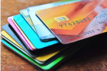 இலங்கையில் கடன் அட்டைகளின் பாவனை தொடர்பில் மத்திய வங்கி வெளியிட்ட தகவல்